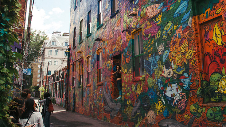 graffiti alley